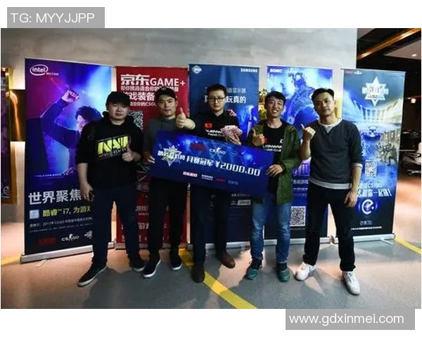 电竞比分CSGO纪实记录LNG逆袭之路勇闯巅峰展现团队精神与实力实时新闻